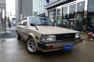 70カローラ