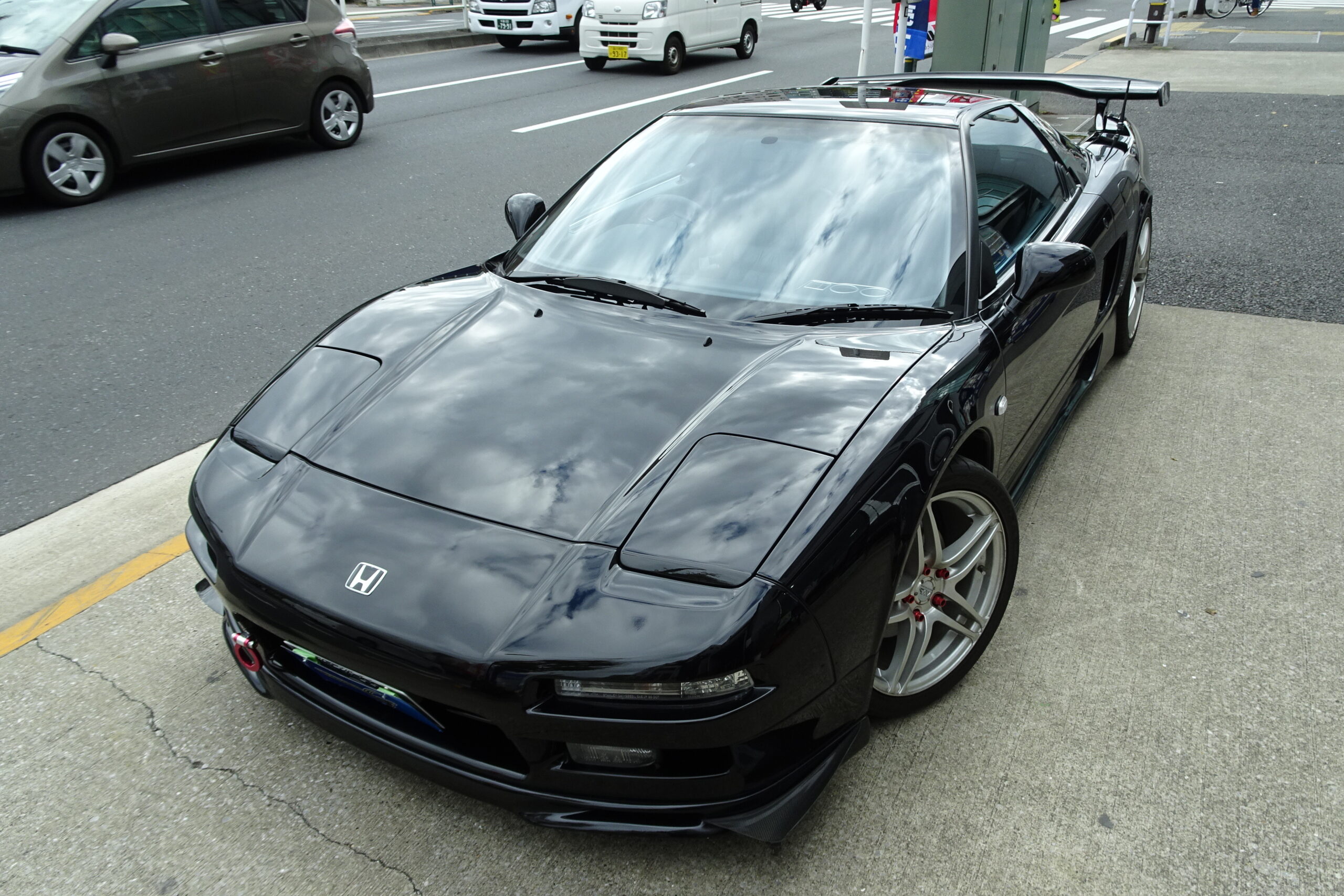 「ホンダ NSX」世界に挑戦した国産スーパーカーの初代モデルに迫る