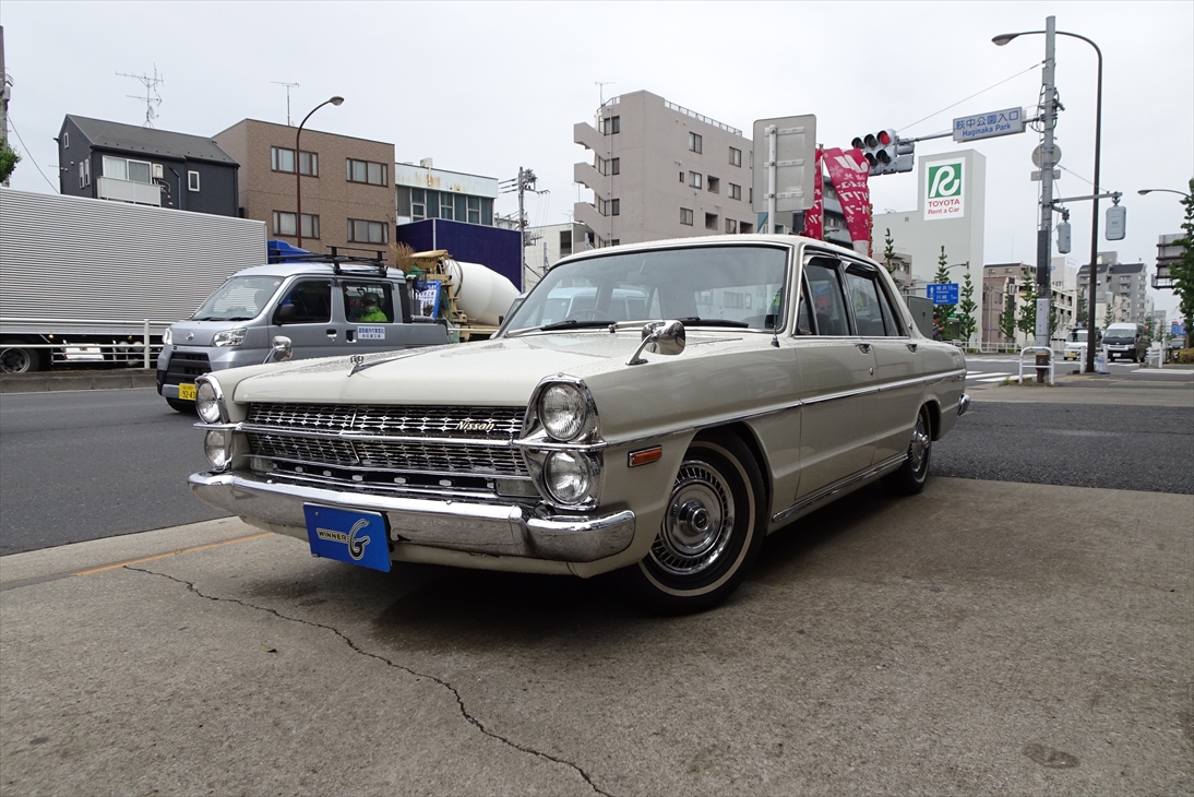 日産グロリアの歴代モデル｜日本の高級セダンを牽引した名車の足跡